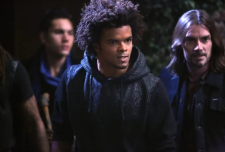 Кадры сериала Древние 2013 года